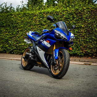 Yamaha YZF R1 + £500 22.09.26