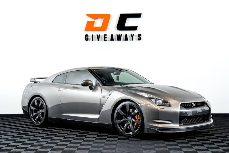 Win this 600HP Nissan GTR & £3,000 or £45,000 Tax Free