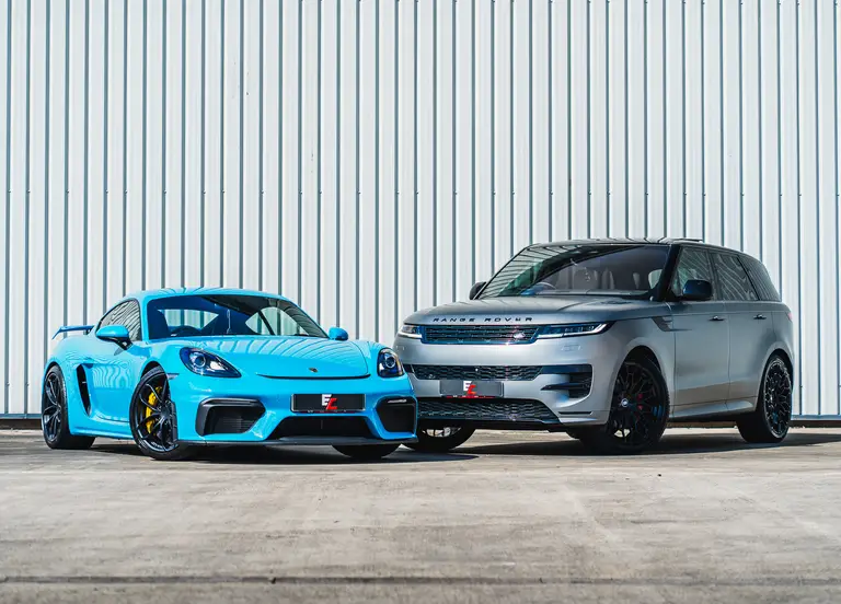 Porsche 718 GT4 + Range Rover Sport