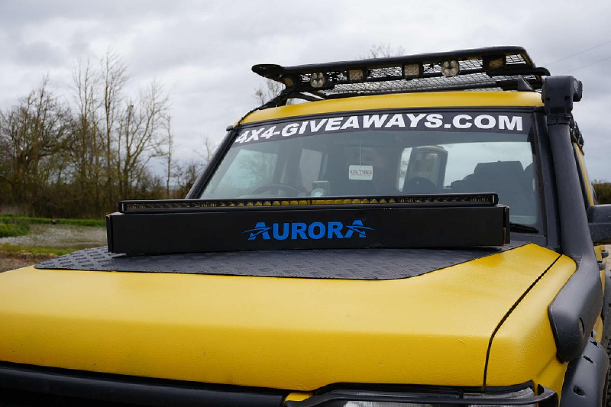 40" Aurora Lightbar with Strip DRL