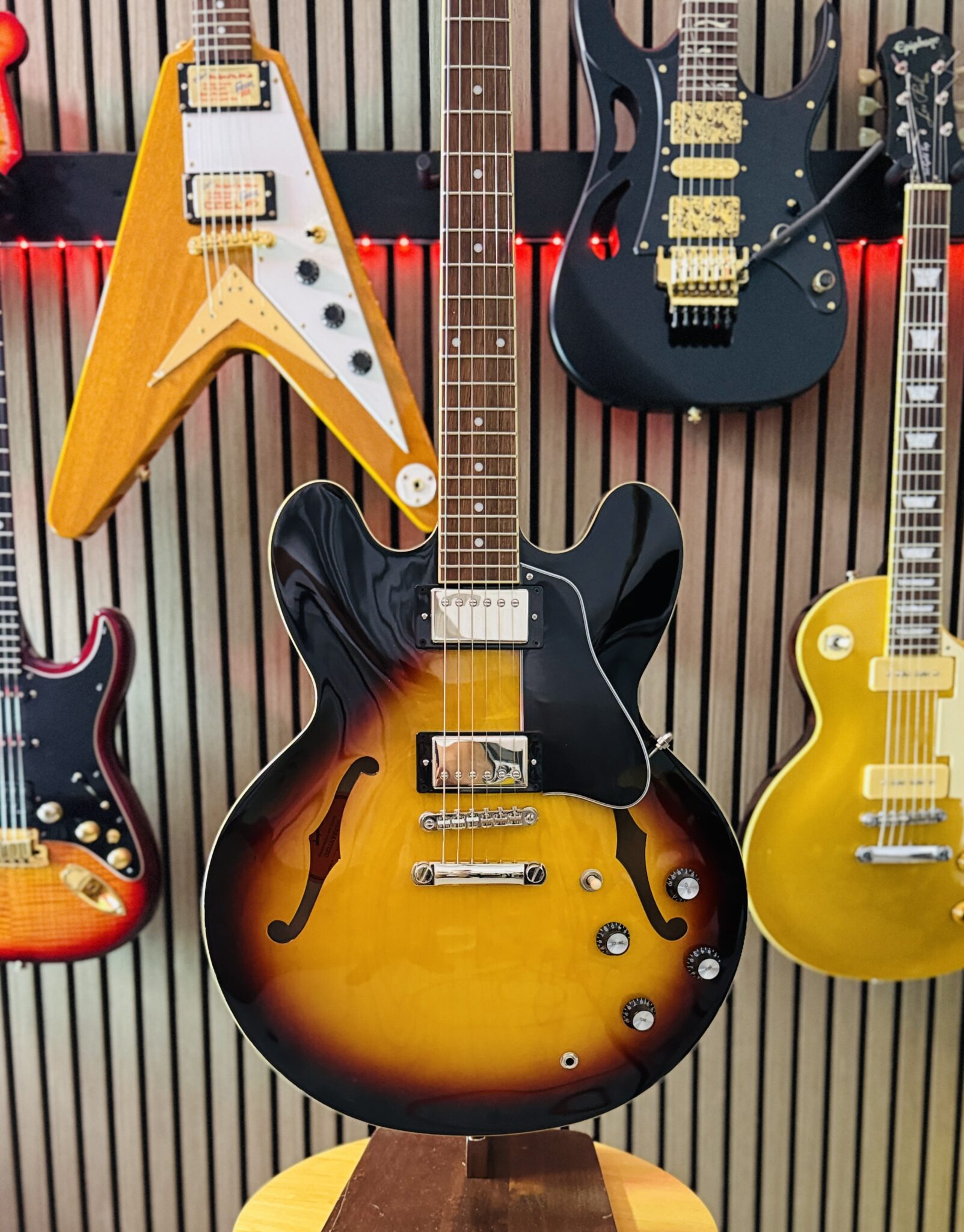 INSPIRED BY GIBSON ES335