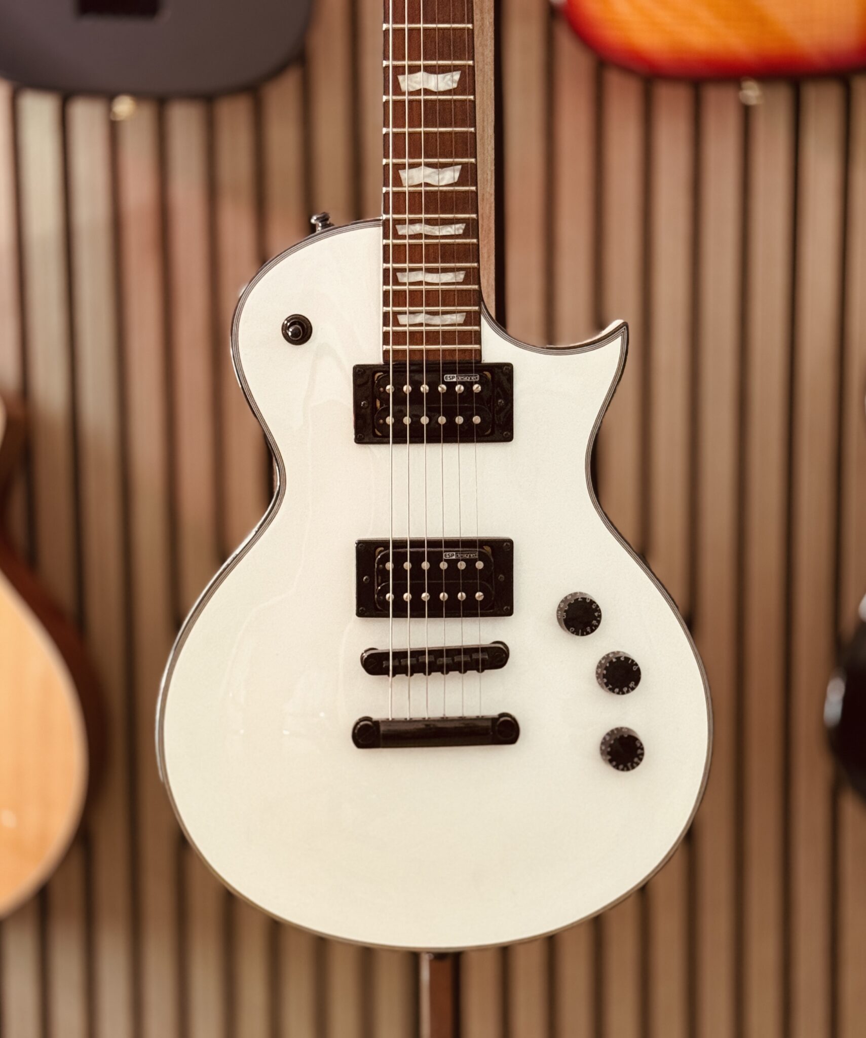 LTD/ESP 256 WHITE