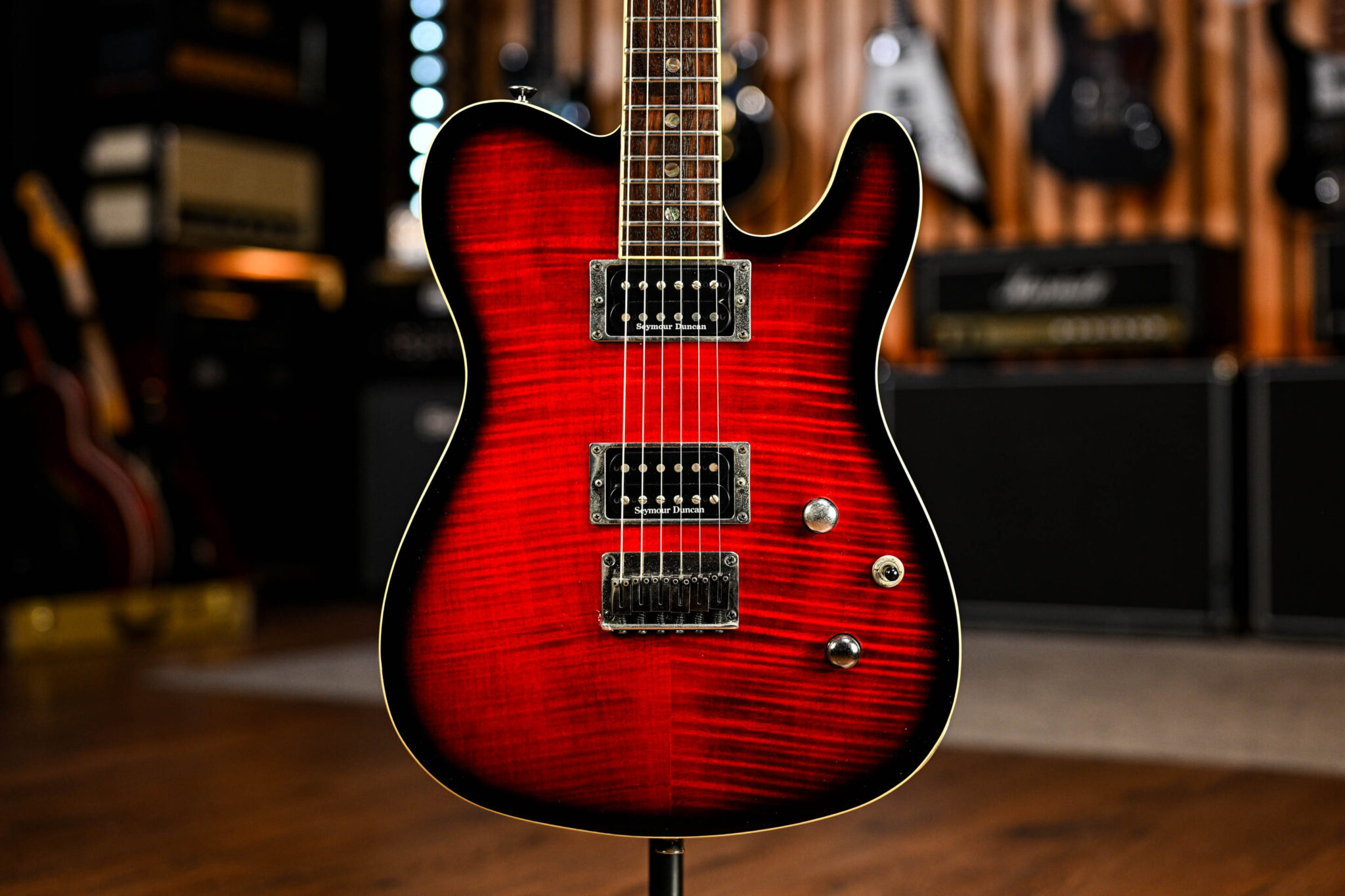 Fender Special Edition Custom Telecaster HH FMT in Black Cherry Burst