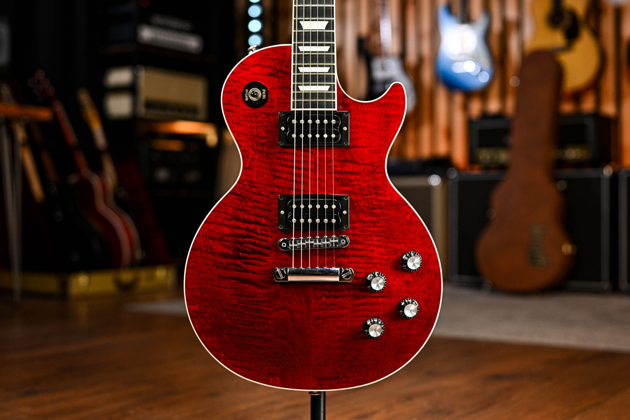 Gibson USA Les Paul Signature Player Plus in Wine Red Vintage