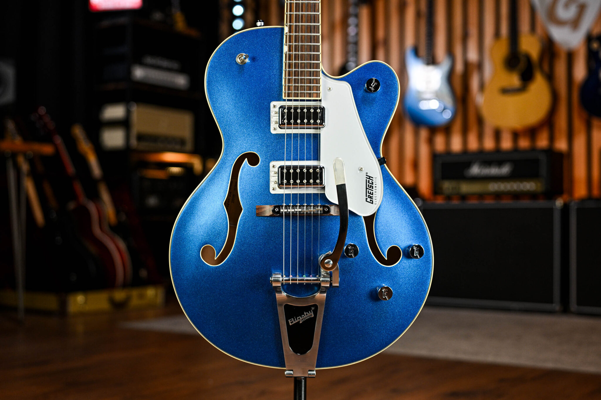 Gretsch G5420T in Fairlane Blue