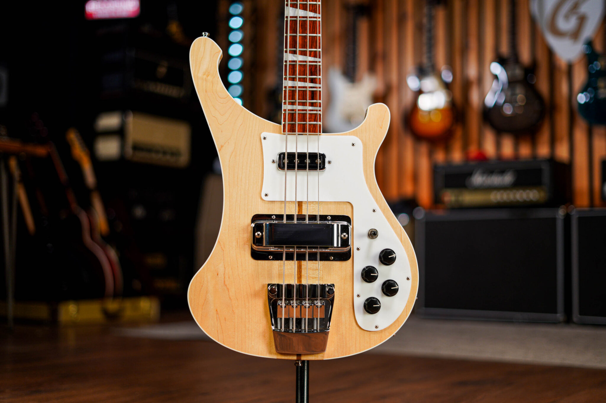 Rickenbacker 4003 Bass in Mapleglo
