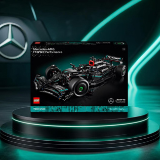 LEGO® TECHNIC™ 42171 MERCEDES-AMG F1 W14 E PERFORMANCE PLAYSET #2