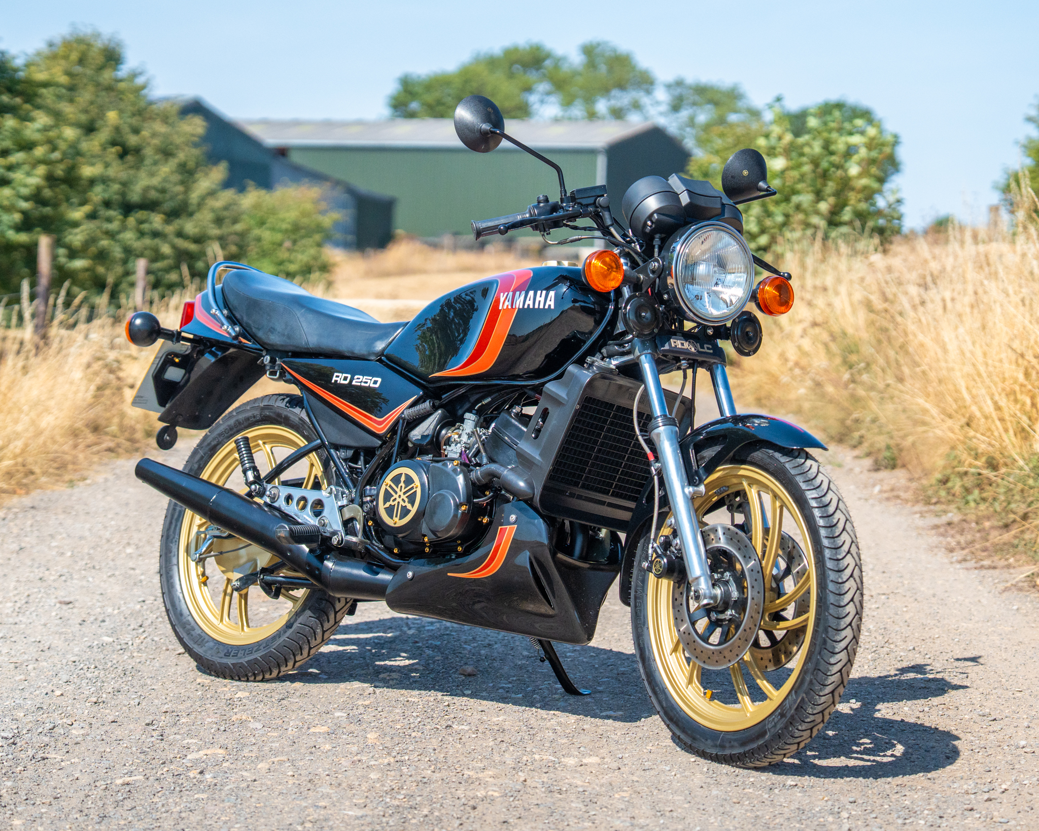 Win this 1983 Yamaha RD250LC + £500