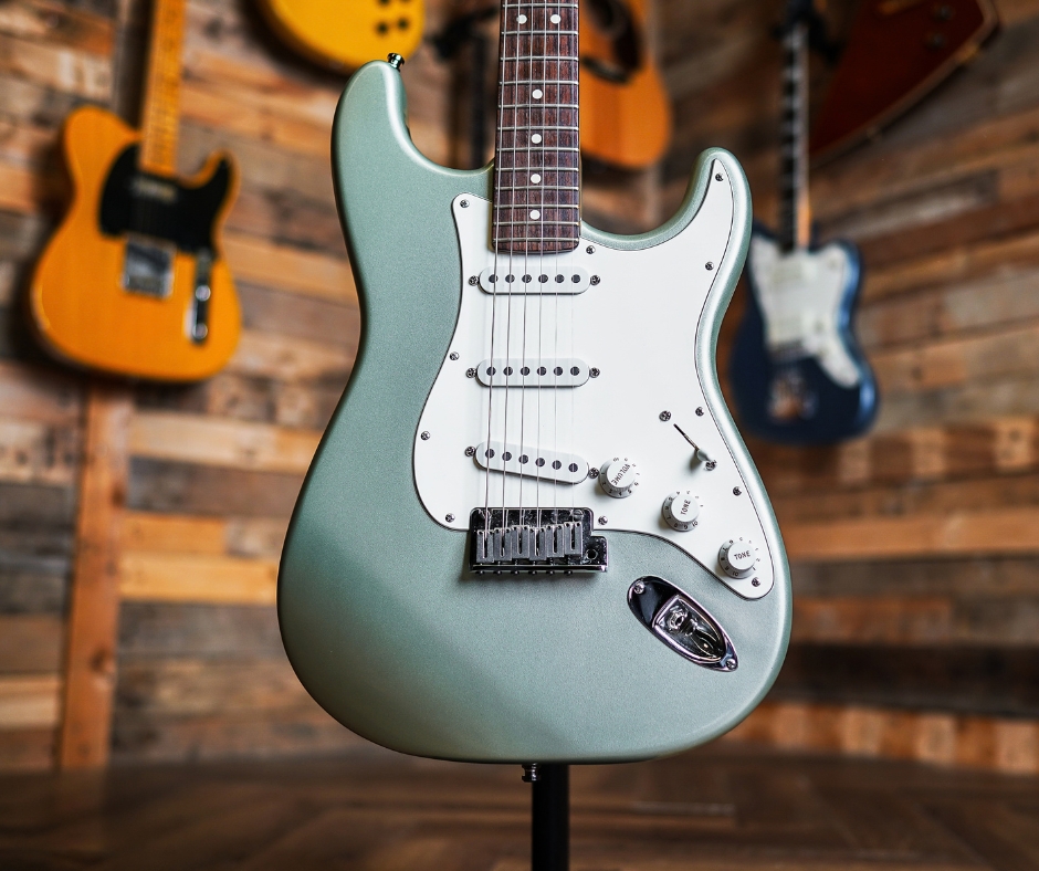 1999 Fender American Standard Stratocaster In Inca Silver